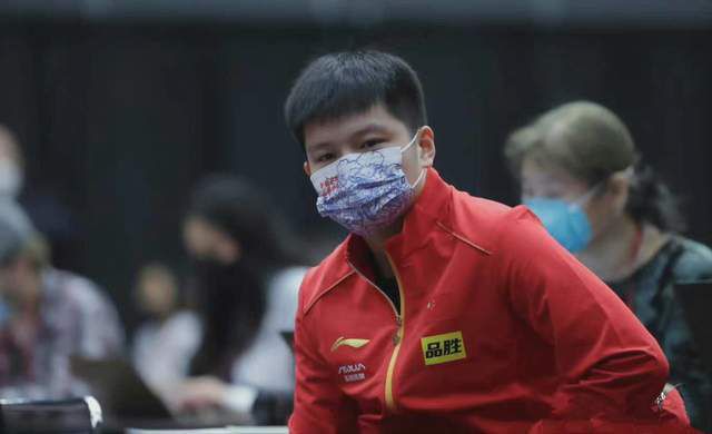 欧美成人自拍视频